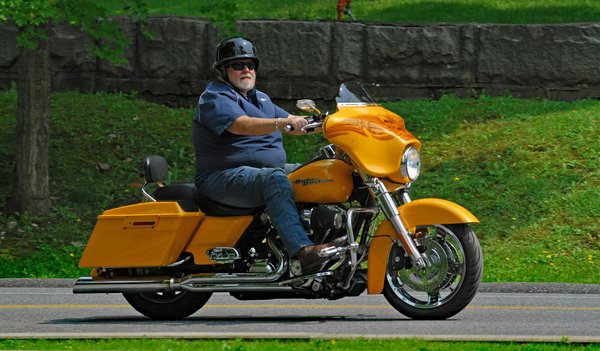 Dicas essenciais para combater fadiga e desconforto em longas viagens de moto